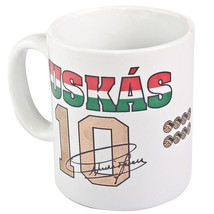 Pusk&aacute;s feh&eacute;r b&ouml;gre c&iacute;meres, al&aacute;&iacute;r&aacute;ssal