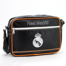 Real Madrid b&odblac;r v&aacute;llt&aacute;ska