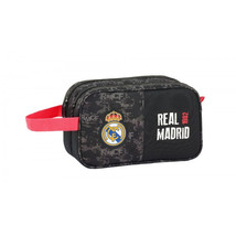 Real Madrid dupla neszeszer t&aacute;ska TERRENO