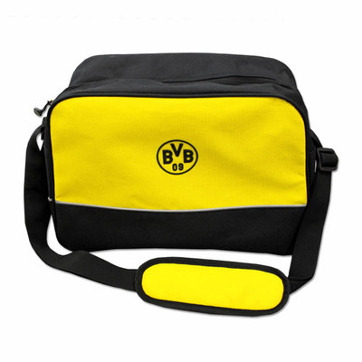 Borussia Dortmund v&aacute;llt&aacute;ska GELB