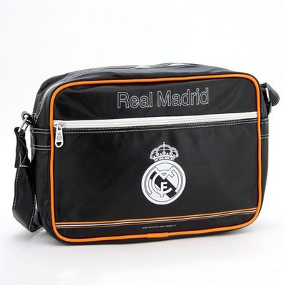 Real Madrid b&odblac;r v&aacute;llt&aacute;ska